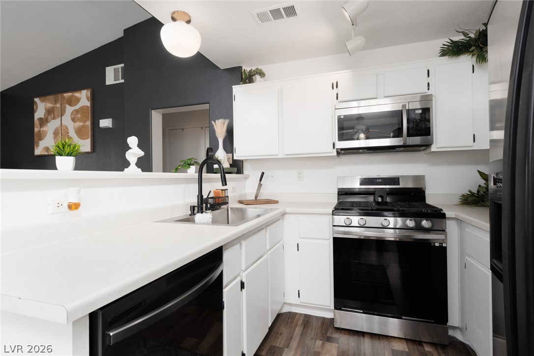 Photo 3 of 1881 W Alexander Road #2066