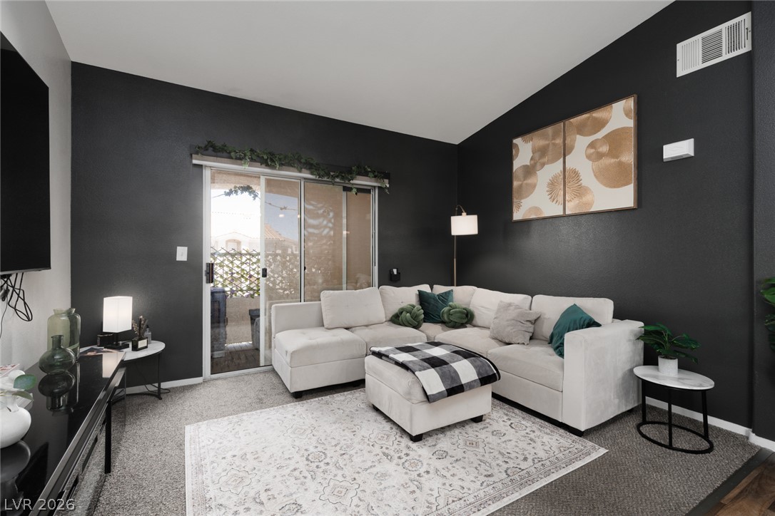 Photo 6 of 18, 1881 W Alexander Road #2066