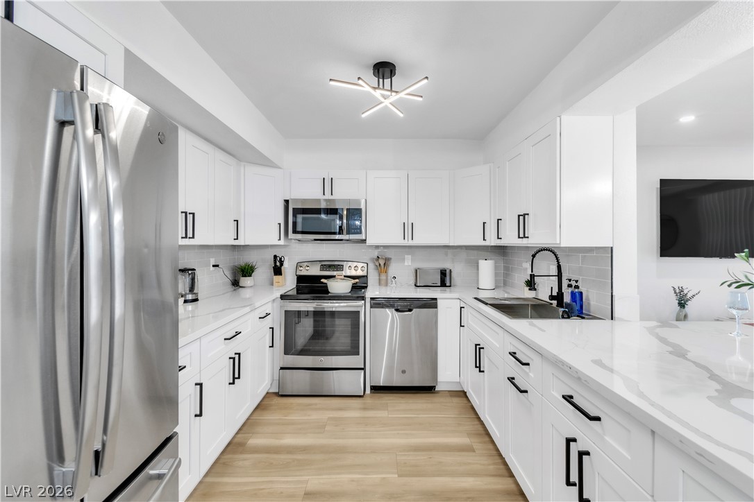 Photo 7 of 18, 3930 University Center Drive #101