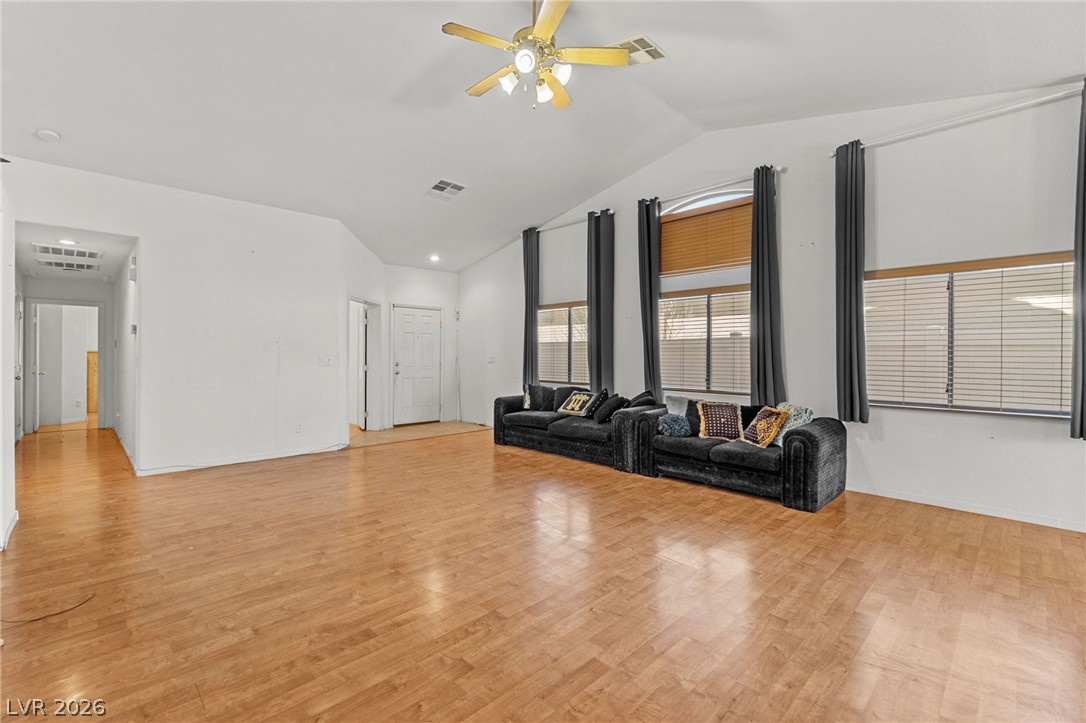 Photo 5 of 3220 Black Jade Avenue