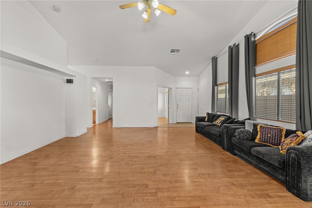 Photo 6 of 60, 3220 Black Jade Avenue