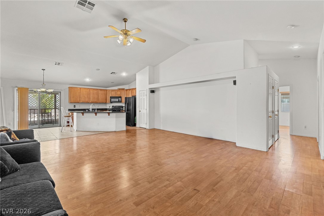 Photo 9 of 60, 3220 Black Jade Avenue