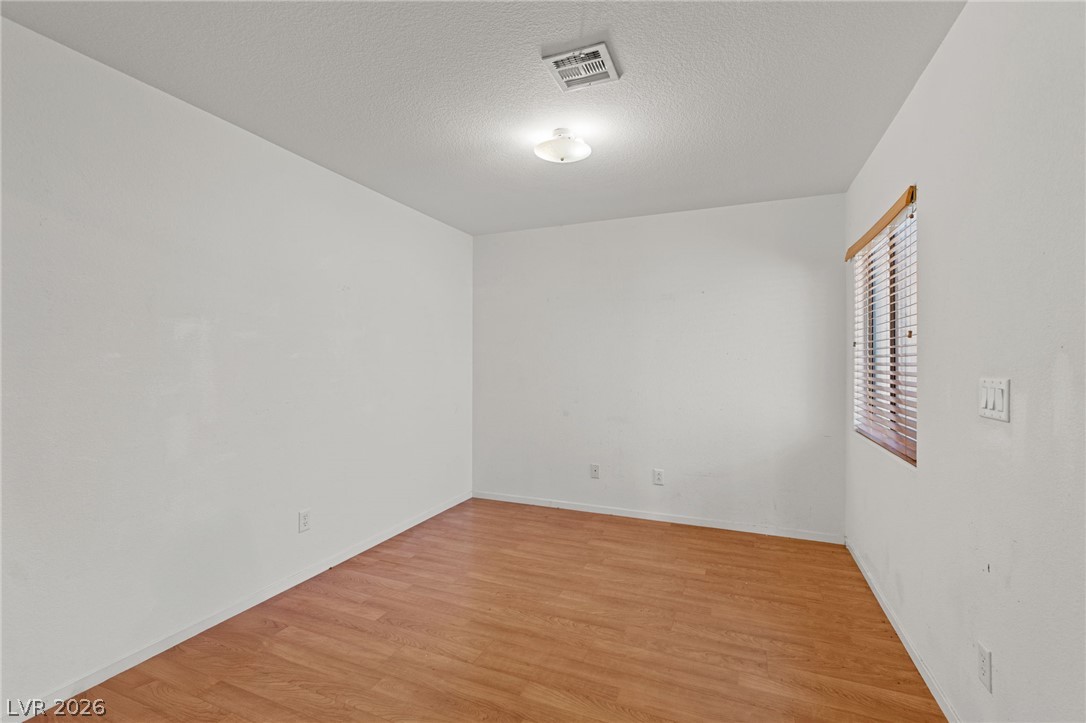 Photo 37 of 60, 3220 Black Jade Avenue