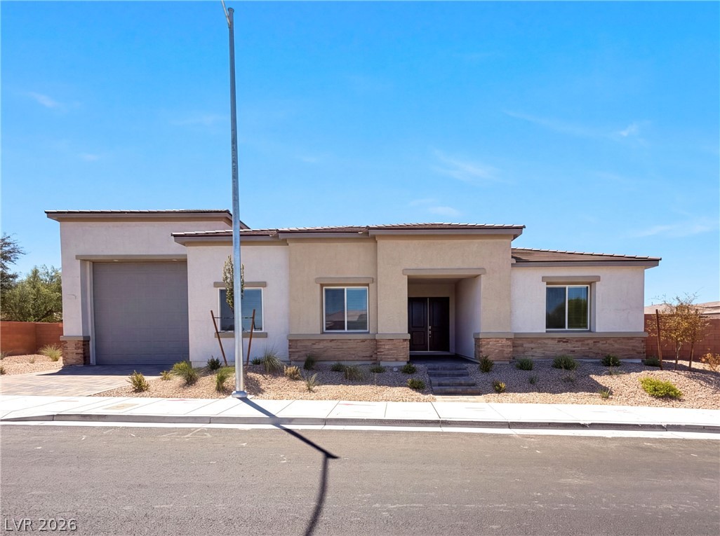 8289 Warbonnet Way, Las Vegas 89113
