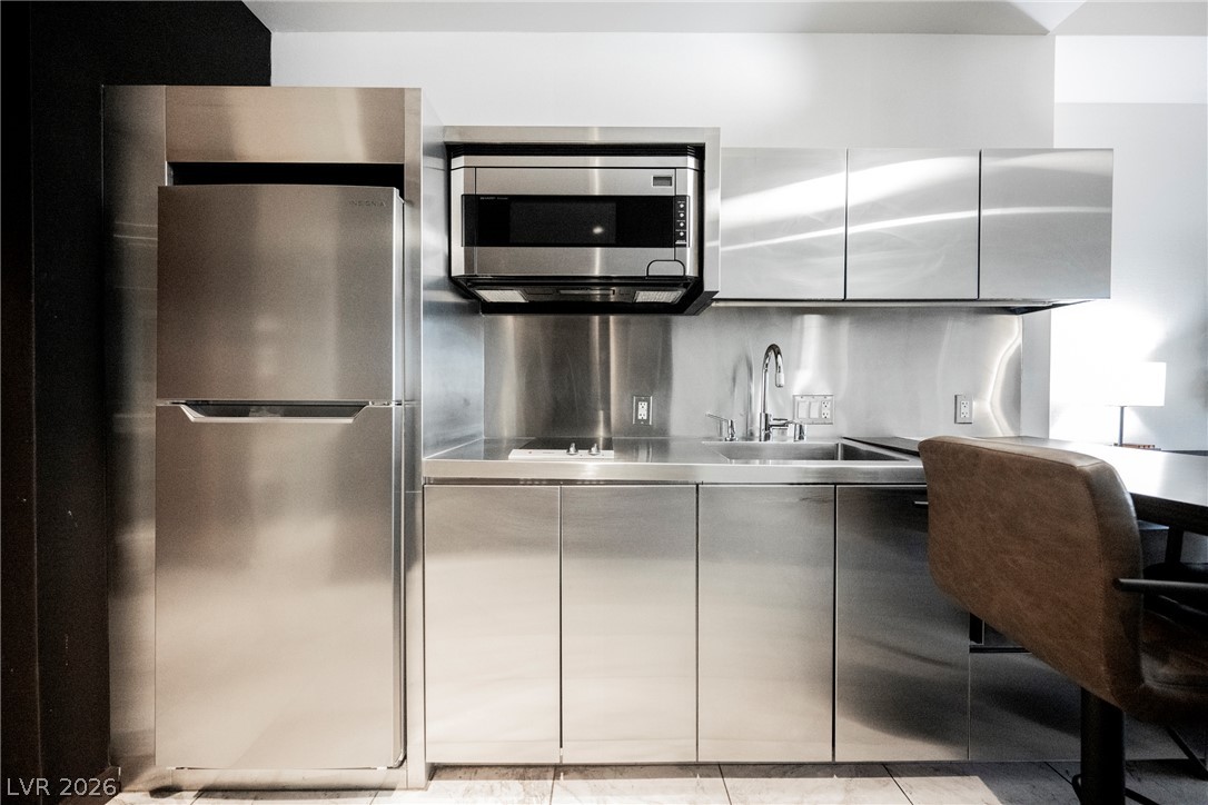 Photo 23 of 36, 4381 W Flamingo Road #3704