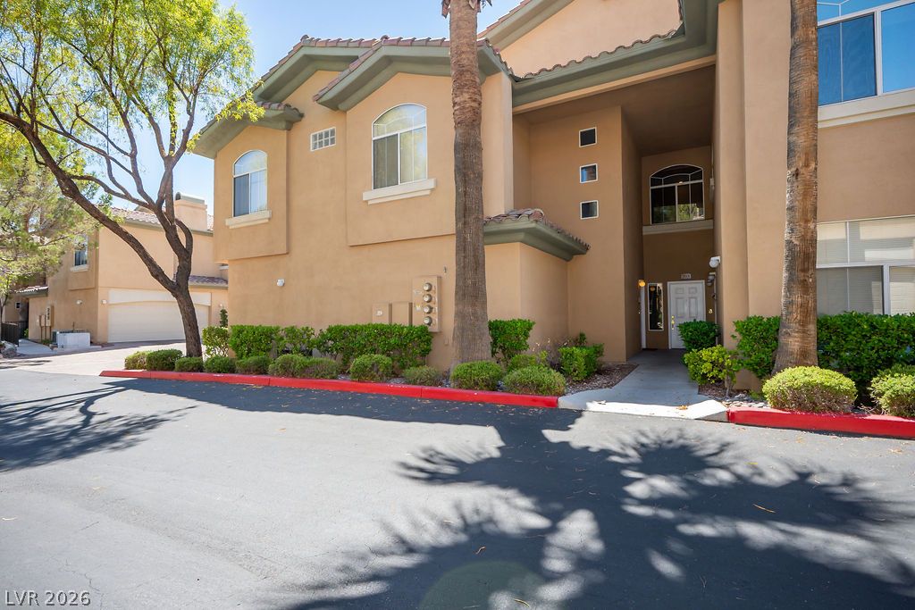 Photo 21 of 96, 8733 Red Brook Drive #203