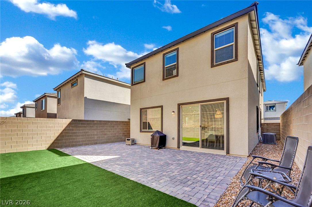 Photo 33 of 41, 1535 Pacific Baza Street