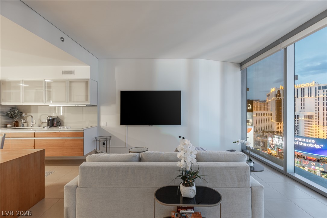 3722 Las Vegas Boulevard #1903, Las Vegas