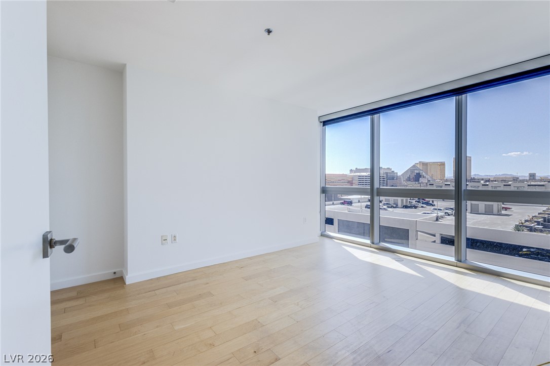 Photo 13 of 22, 4471 Dean Martin Drive #805