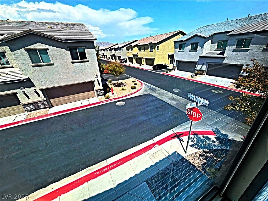 Photo 37 of 58, 825 Spring Estates Avenue
