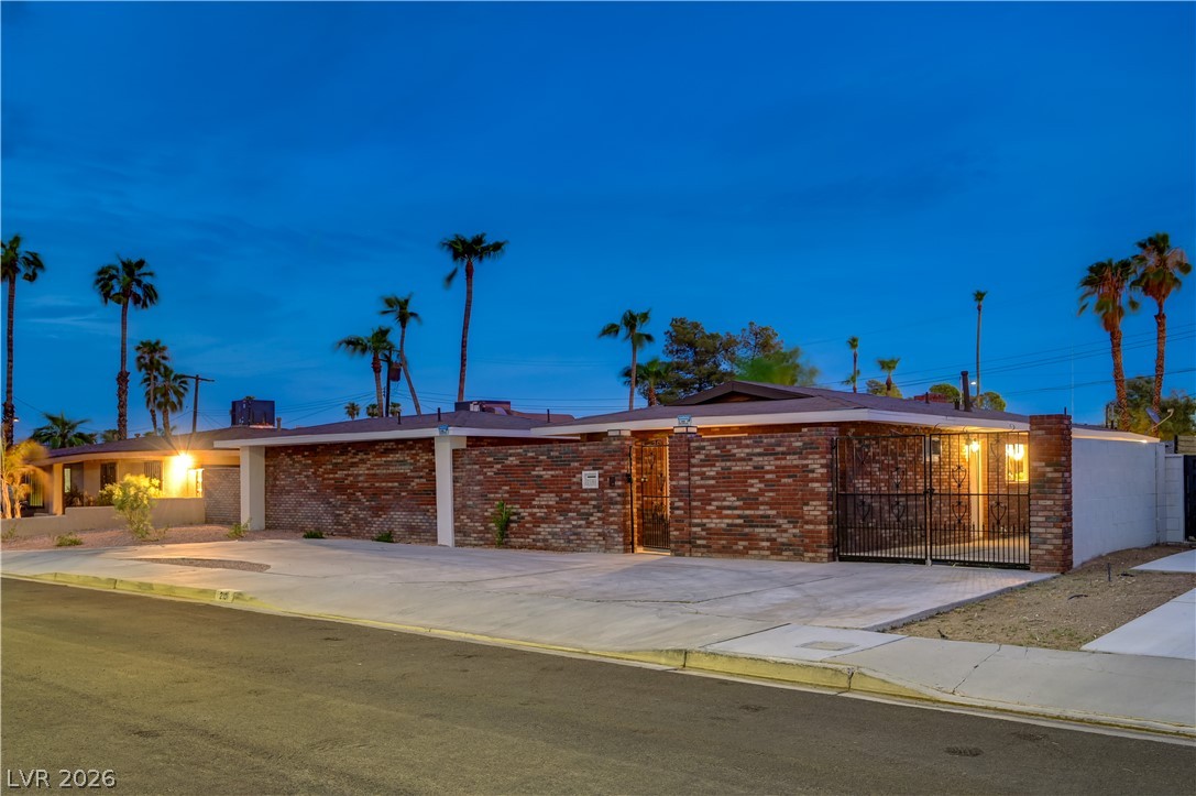 2101 Santiago Street, Las Vegas 89104