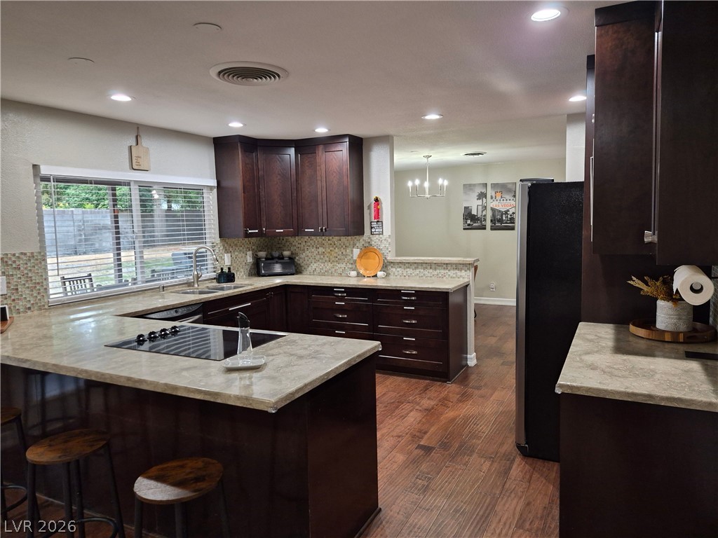 Photo 9 of 47, 3753 S Rosecrest Circle