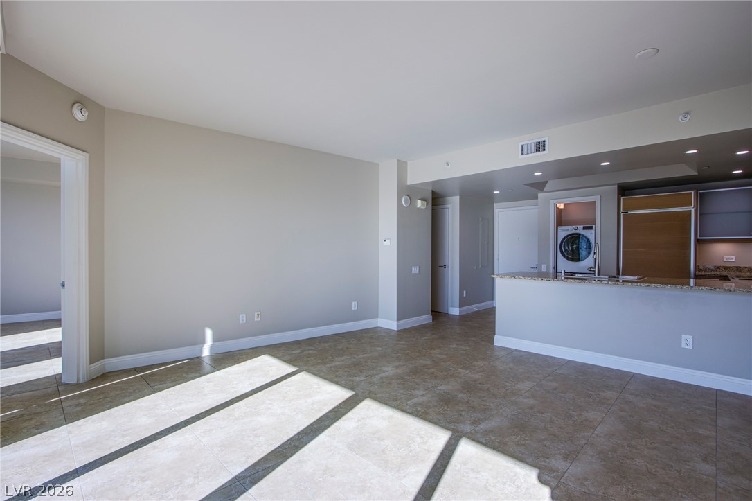 Photo 15 of 22, 222 Karen Avenue #2303
