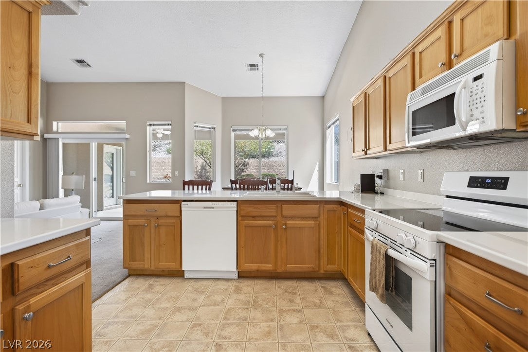 Photo 7 of 25, 1136 Mohave Drive