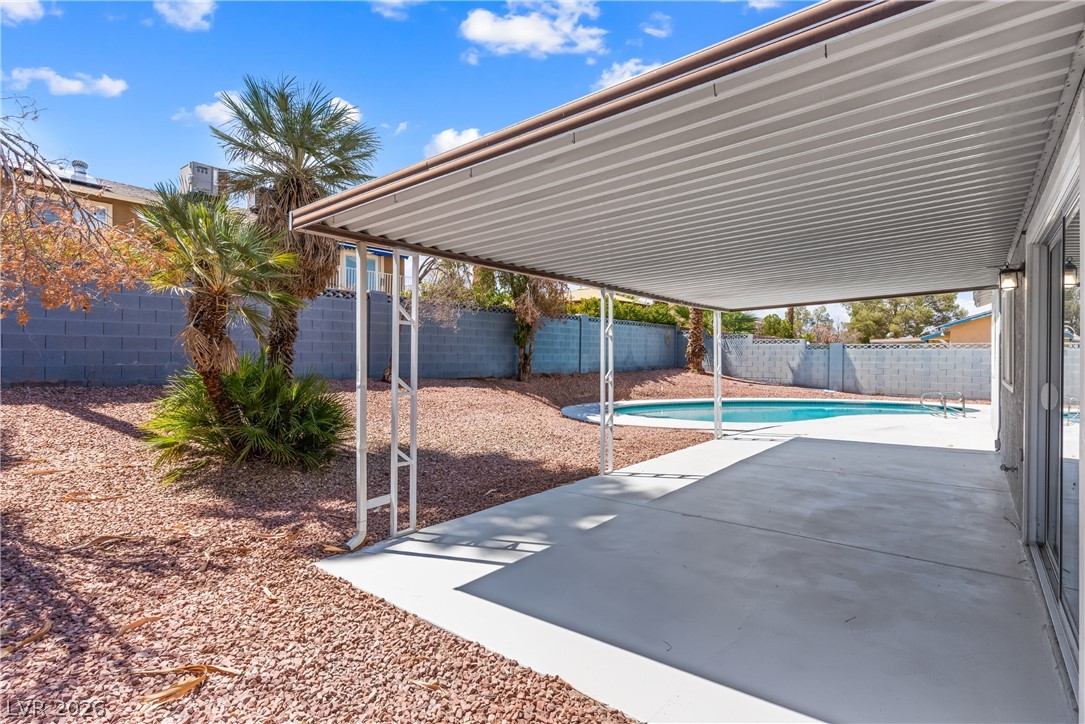 Photo 33 of 38, 3219 Anacapa Way