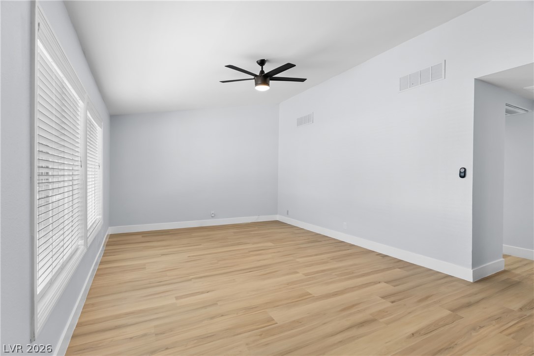 Photo 10 of 38, 3219 Anacapa Way