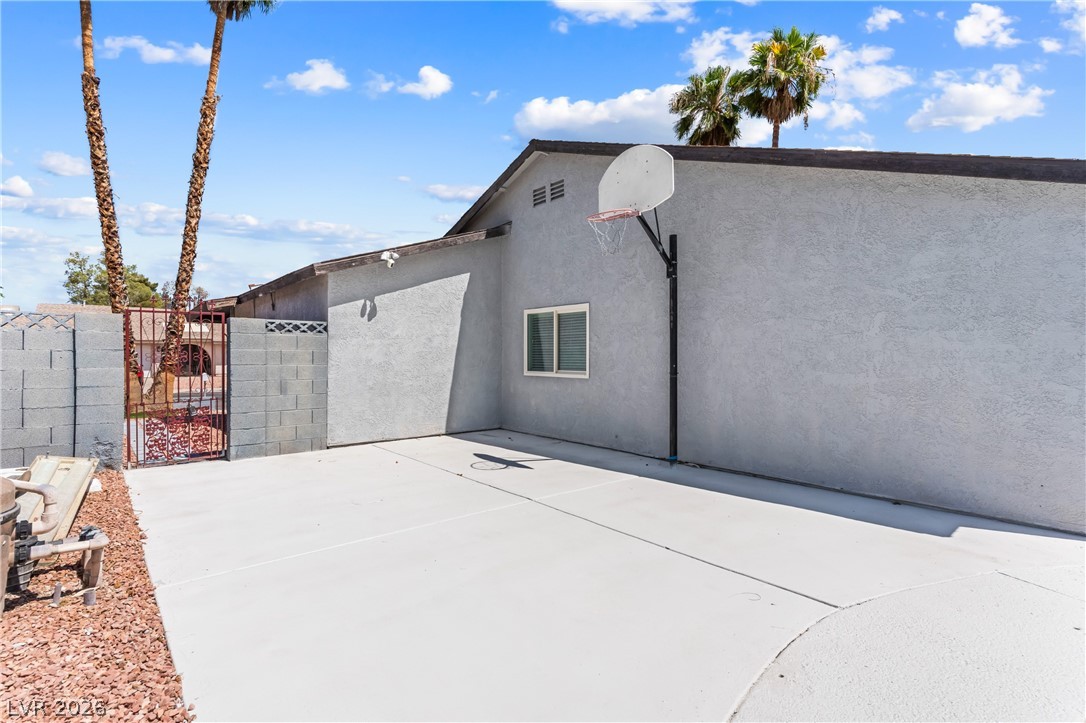 Photo 37 of 38, 3219 Anacapa Way