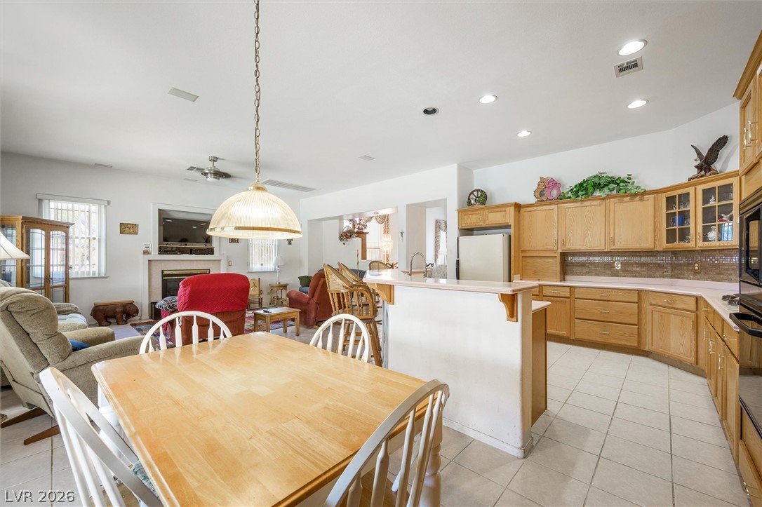 Photo 12 of 36, 7337 Bermuda Island Street