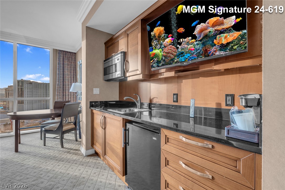 Photo 13 of 92, 145 E Harmon Avenue #2419&2421