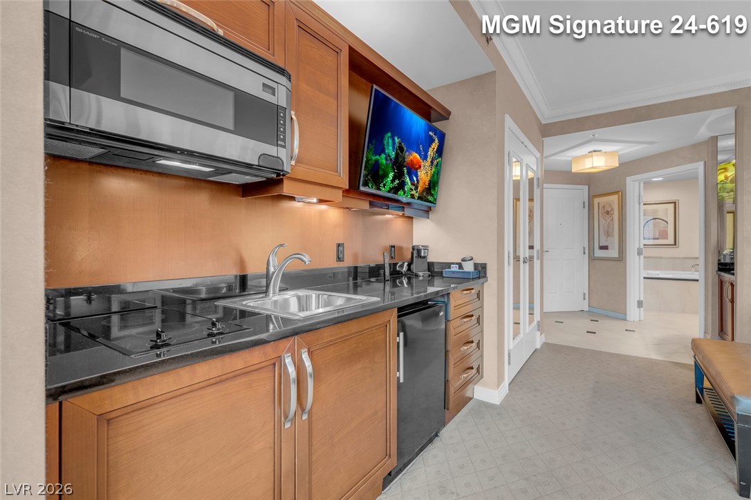 Photo 25 of 92, 145 E Harmon Avenue #2419&2421