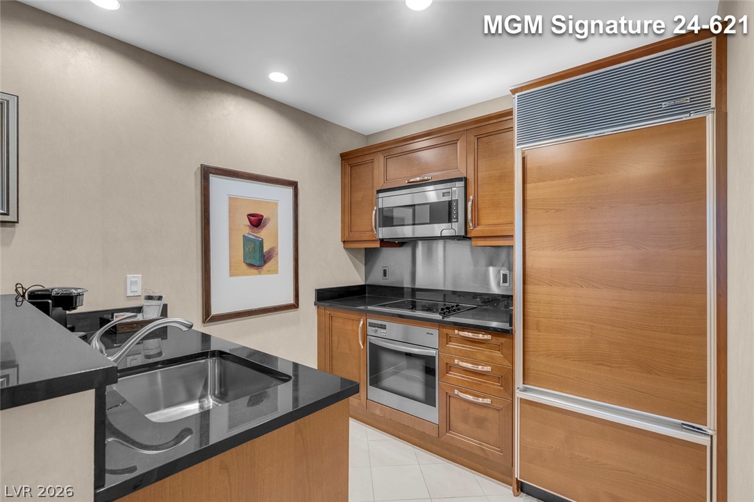 Photo 54 of 92, 145 E Harmon Avenue #2419&2421