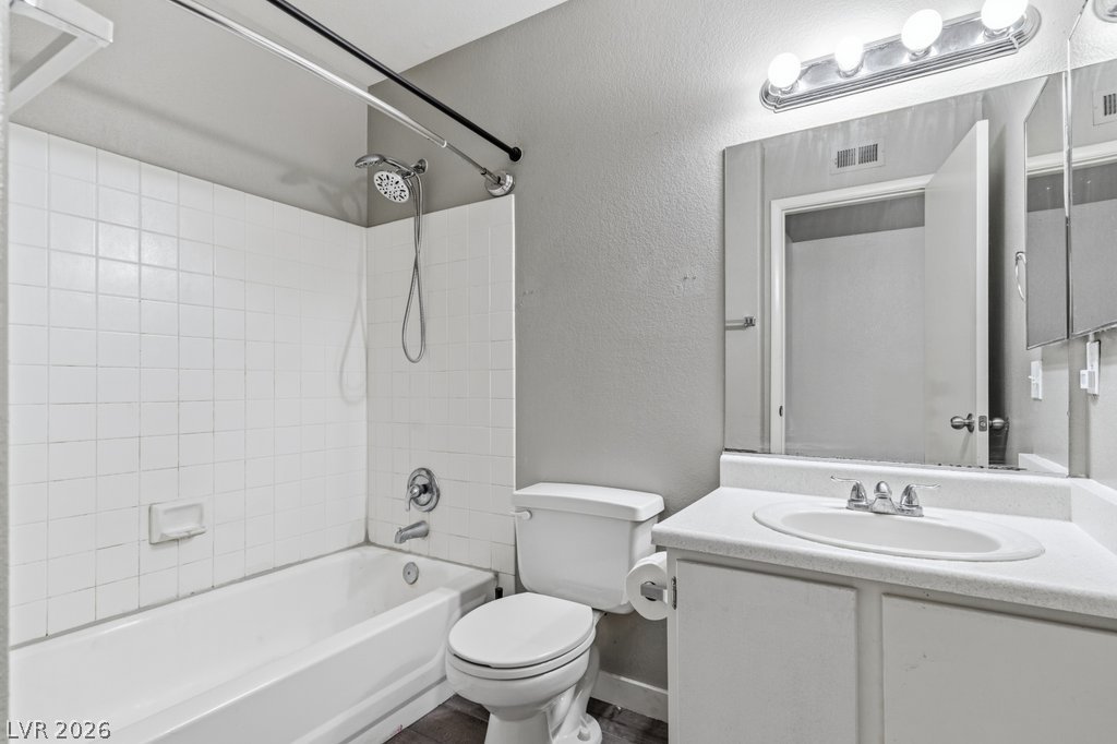 Photo 18 of 27, 2120 Ramrod Avenue #928