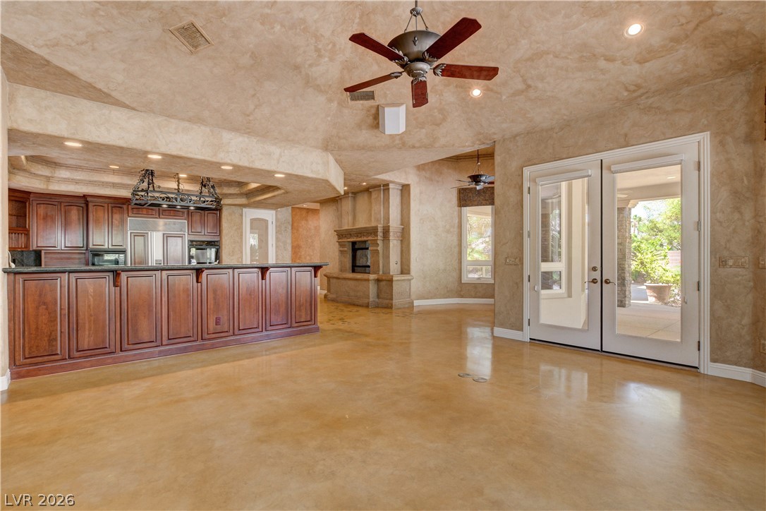 Photo 13 of 63, 9625 Grand Isle Lane