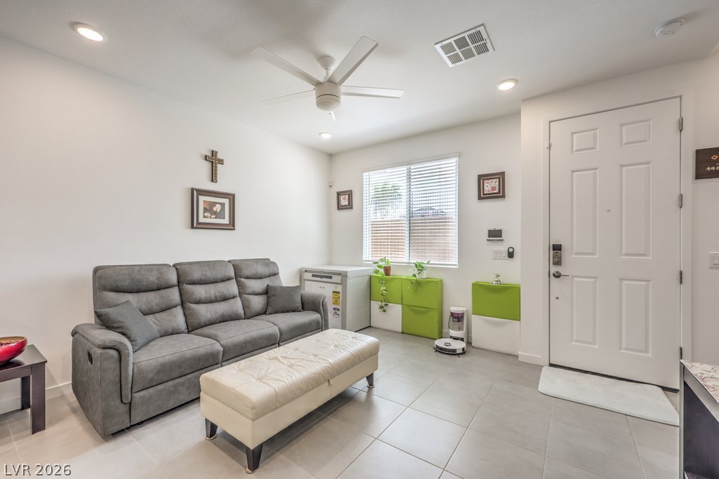 Photo 4 of 172 Freeport View Place