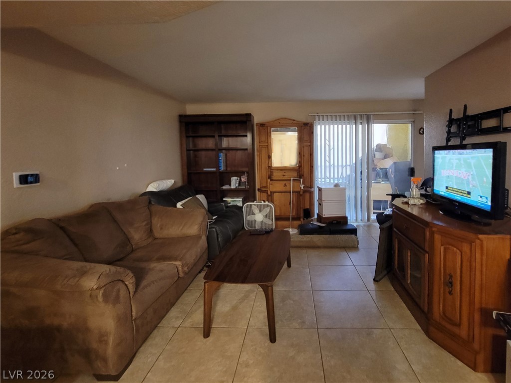 Photo 7 of 19, 2120 Ramrod Avenue #212