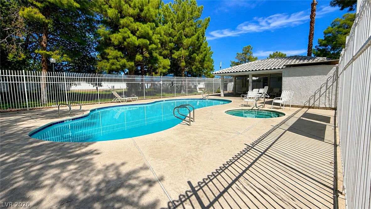 Photo 21 of 22, 2140 Petersham Court #B