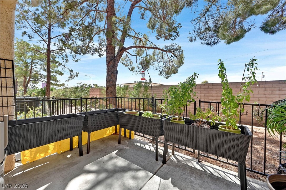 Photo 24 of 25, 2851 S Valley View Boulevard #1141A