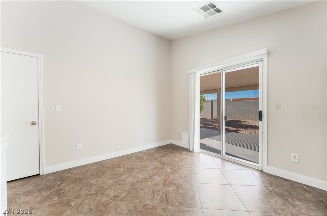 Photo 11 of 40, 5424 Eagle Claw Avenue
