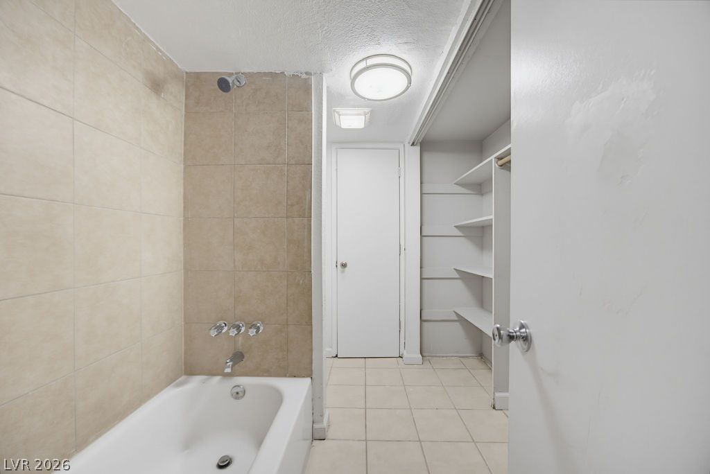 Photo 37 of 62, 716 N 11th Street