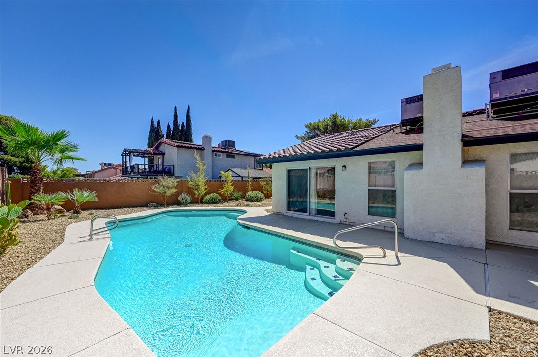 Photo 2 of 8904 Pesaro Drive
