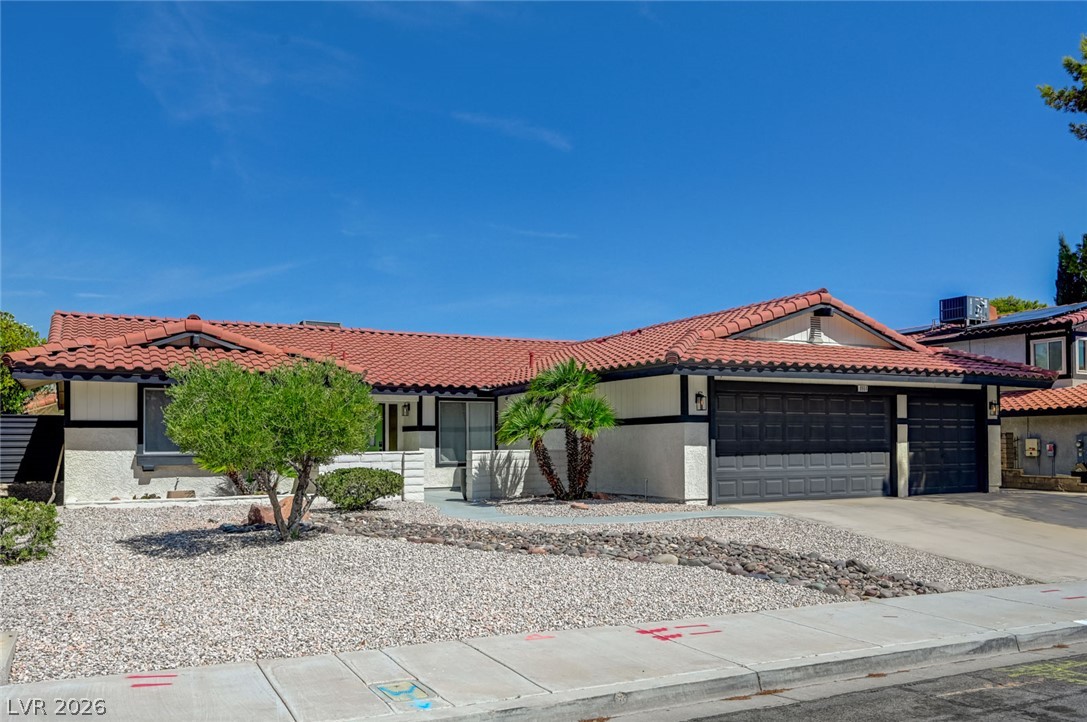 Photo 5 of 8904 Pesaro Drive