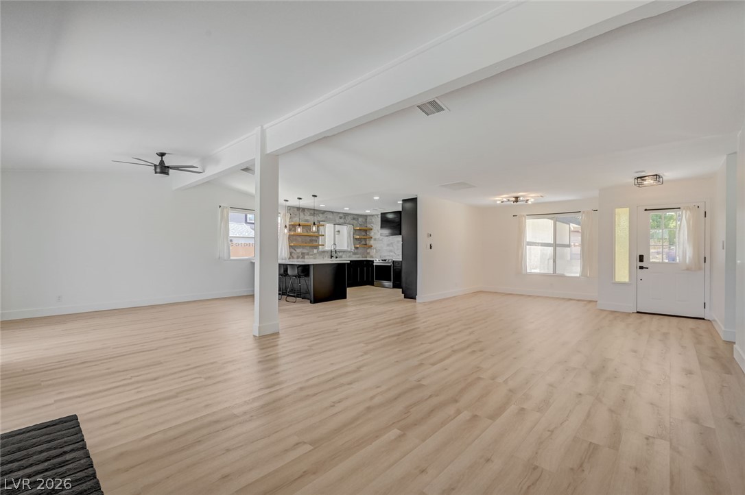 Photo 12 of 59, 8904 Pesaro Drive