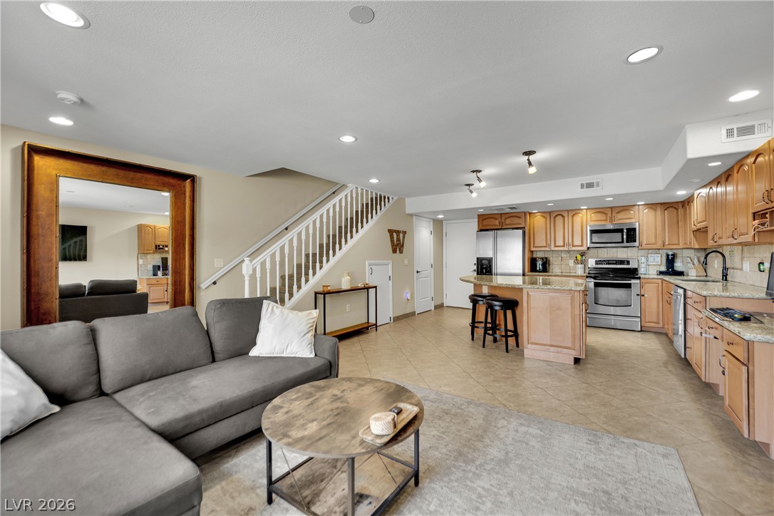 Photo 3 of 1324 Rawhide Street