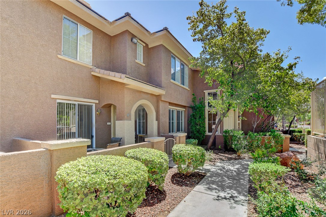 10190 Deerfield Beach Avenue #102, Las Vegas 89129