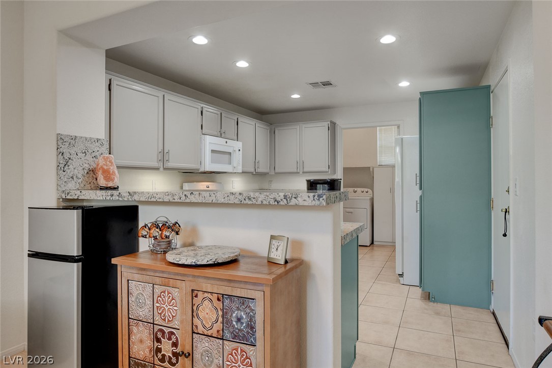 Photo 11 of 62, 10190 Deerfield Beach Avenue #102