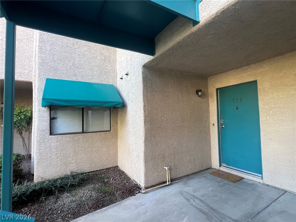 Photo 4 of 4425 Woodpine Drive #103