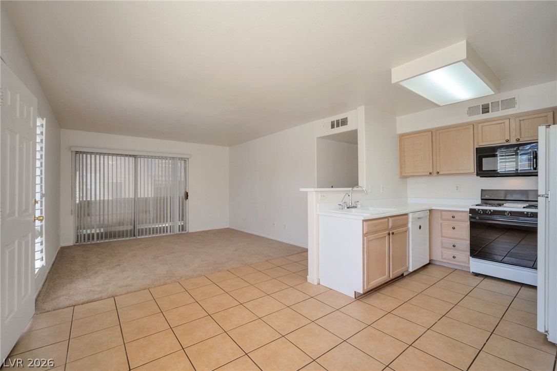 Photo 4 of 3046 Tarpon Drive #101