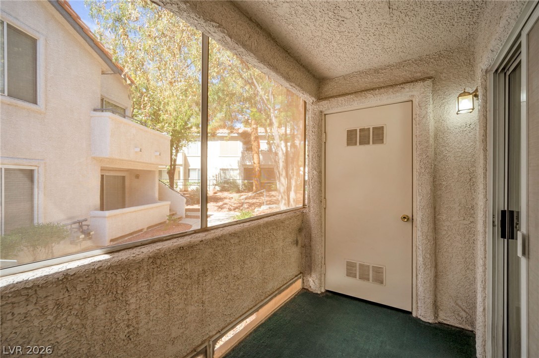 Photo 11 of 17, 3046 Tarpon Drive #101