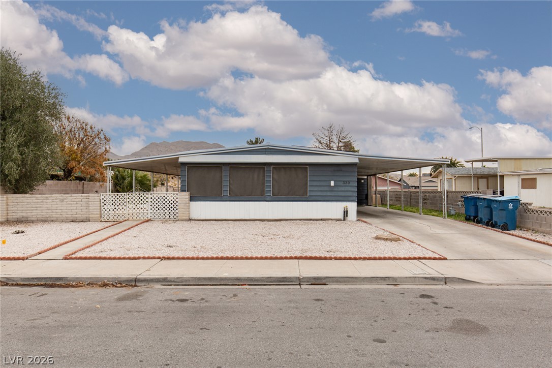 330 Sir Richard East Drive, Las Vegas