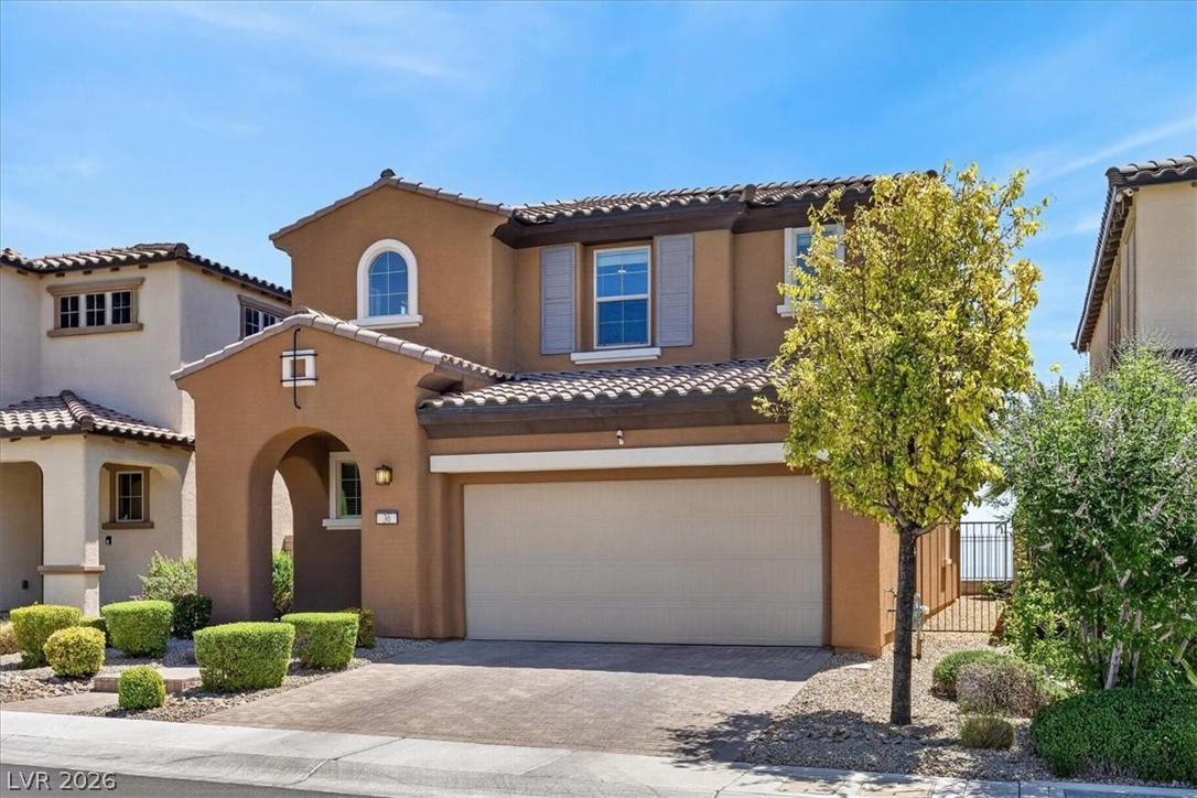 Photo 3 of 36 Berneri Drive