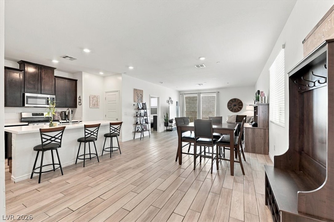 Photo 4 of 9476 White Fir Grove Court