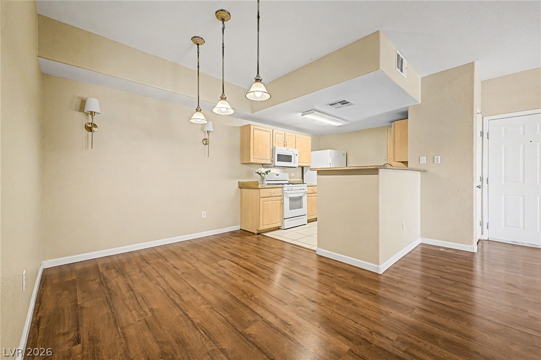 Photo 4 of 8250 N Grand Canyon Drive #2179