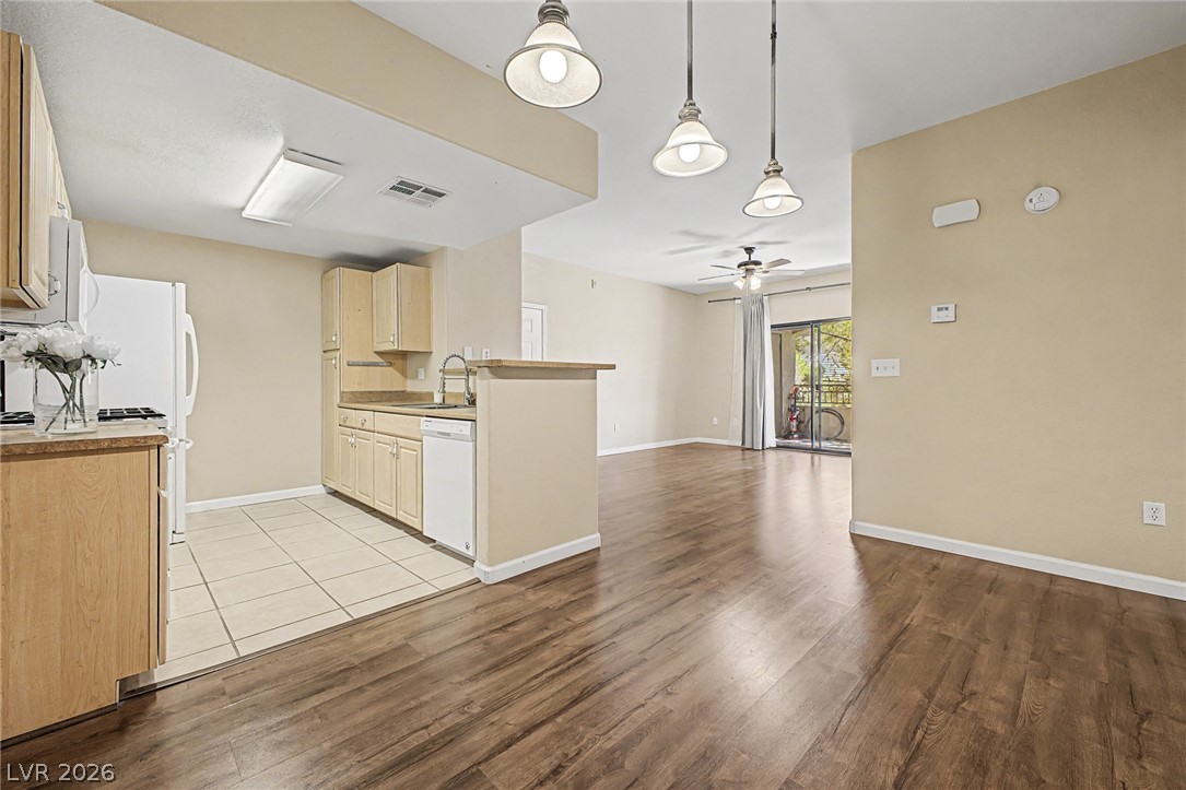Photo 11 of 30, 8250 N Grand Canyon Drive #2179