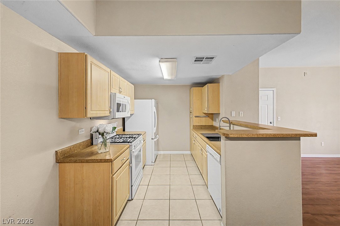 Photo 13 of 30, 8250 N Grand Canyon Drive #2179