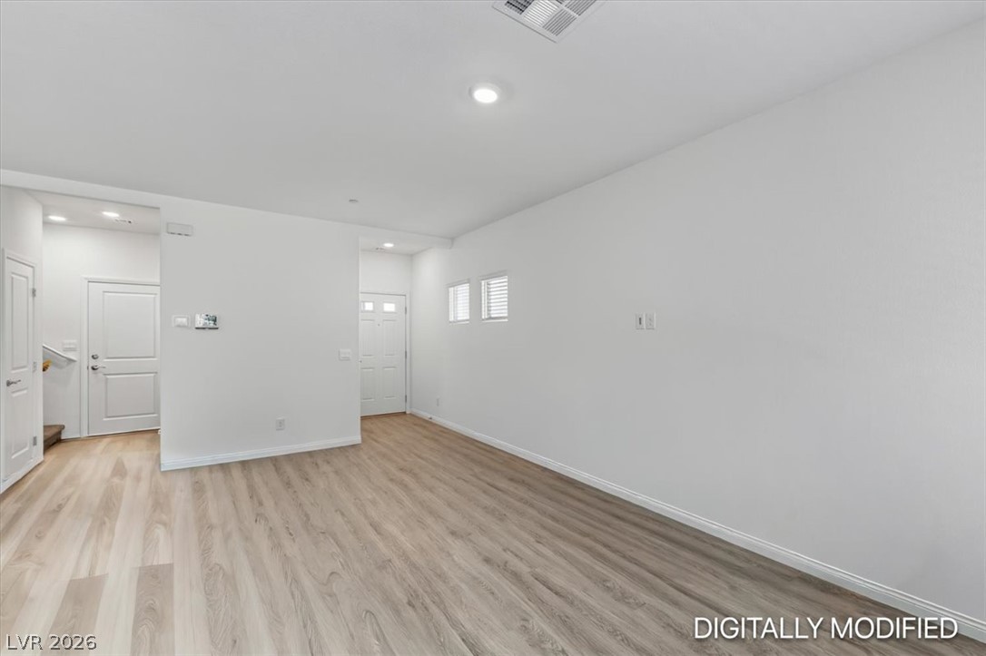 Photo 7 of 32, 10036 Ullom Drive