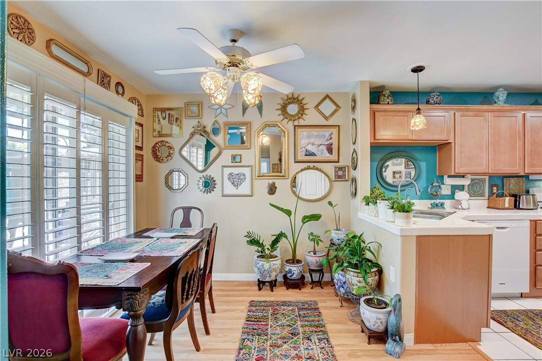Photo 9 of 36, 513 Amber Horizon Street